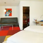 Western 호텔 4*