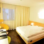 Western 4*
