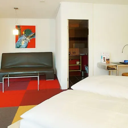 Western ホテル 4*